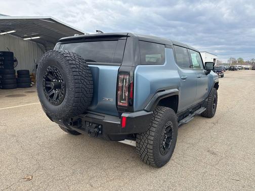 Blue 2024 GMC HUMMER EV SUV 3X