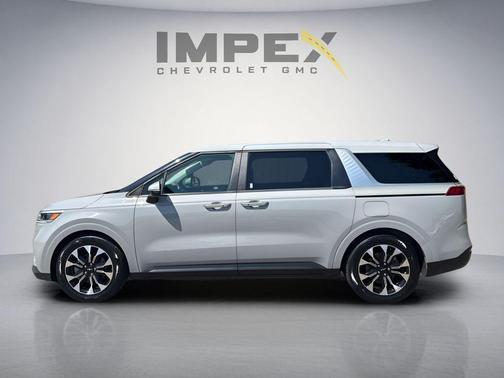 Ceramic Silver 2022 Kia Carnival EX