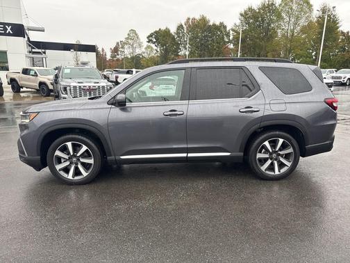 2024 Honda Pilot Touring 8-Passenger