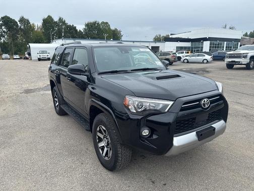 2024 Toyota 4Runner TRD Off Road