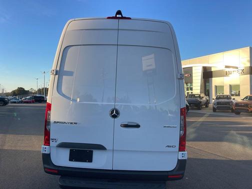 2025 Mercedes-Benz Sprinter 2500 High Roof