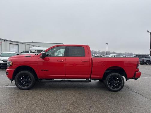 2024 RAM 2500 Big Horn Crew Cab 4x4 6'4' Box