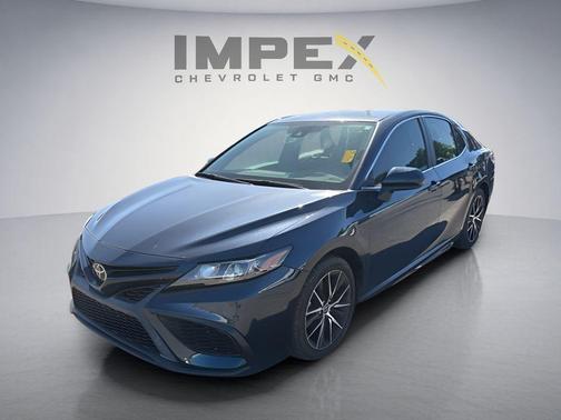Galactic Aqua Mica 2021 Toyota Camry SE
