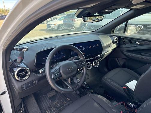 Summit White 2024 Chevrolet Blazer L