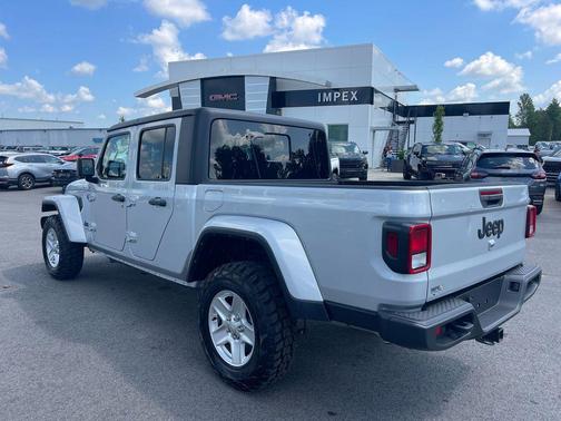 2023 Jeep Gladiator Sport S