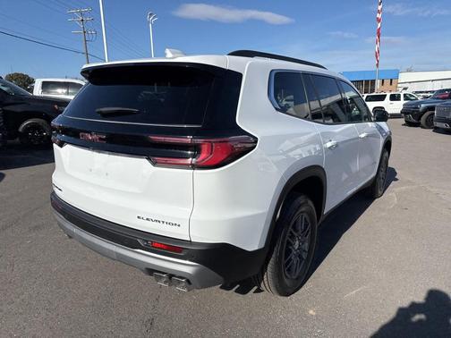 2026 GMC Acadia Elevation FWD