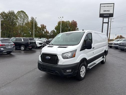 Oxford White 2023 Ford Transit-250 Base