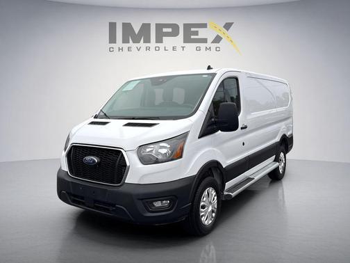 Oxford White 2023 Ford Transit-250 Base