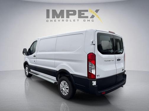 Oxford White 2023 Ford Transit-250 Base