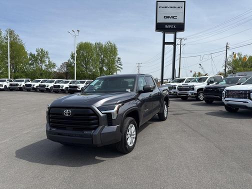 Magnetic Gray Metallic 2025 Toyota Tundra SR