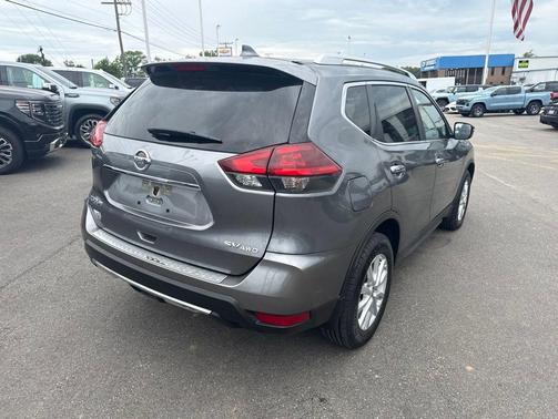 2018 Nissan Rogue SV