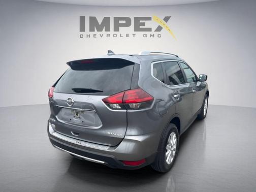 2018 Nissan Rogue SV