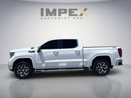 Summit White 2023 GMC Sierra 1500 SLT