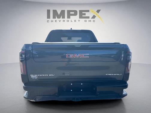 Deep Ocean Metallic 2026 GMC Sierra EV Extended Range Denali