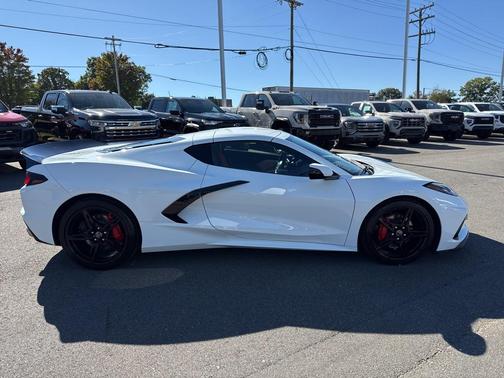 2024 Chevrolet Corvette Stingray w/2LT