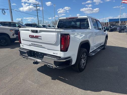 2025 GMC Sierra 1500 SLT