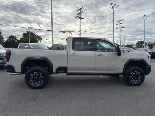 2026 GMC Sierra 2500 AT4