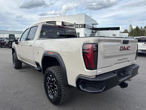 2026 GMC Sierra 2500 AT4