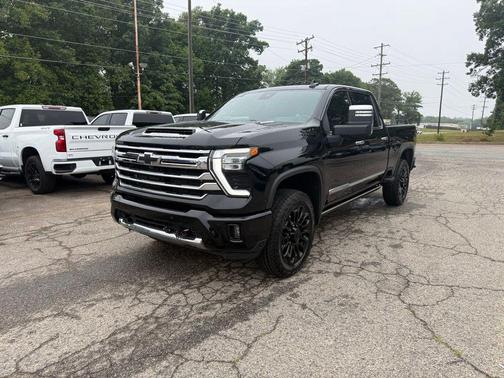 Black 2025 Chevrolet Silverado 2500 High Country
