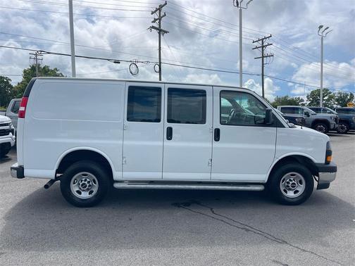2023 GMC Savana 2500 Work Van