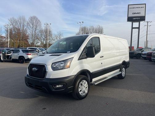 Oxford White 2024 Ford Transit-250 Base