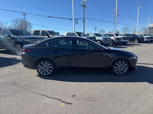 2025 Mazda Mazda3 FWD w/Preferred Package