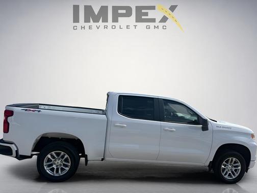 Summit White 2026 Chevrolet Silverado 1500 RST