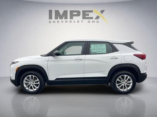 Summit White 2026 Chevrolet Trailblazer LS