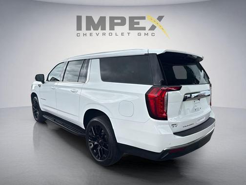 Summit White 2022 GMC Yukon XL SLE
