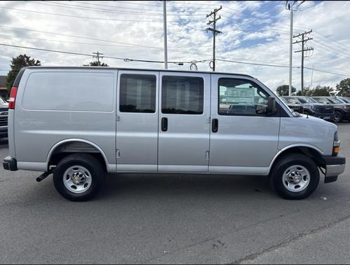 2025 Chevrolet Express 2500 RWD 2500 Regular Wheelbase WT