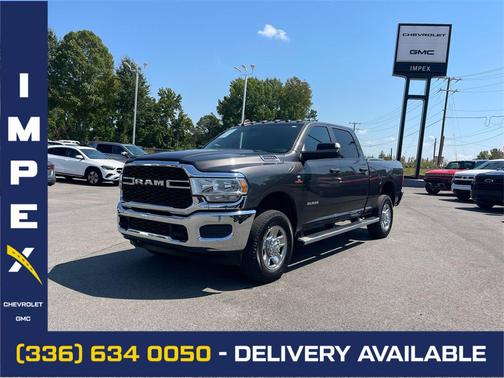 2022 RAM 2500 Tradesman Crew Cab 4x4 6'4' Box