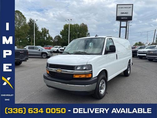 2025 Chevrolet Express 2500 RWD 2500 Regular Wheelbase WT