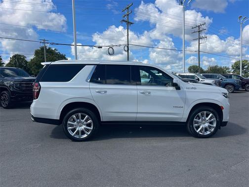 2023 Chevrolet Tahoe 4WD High Country