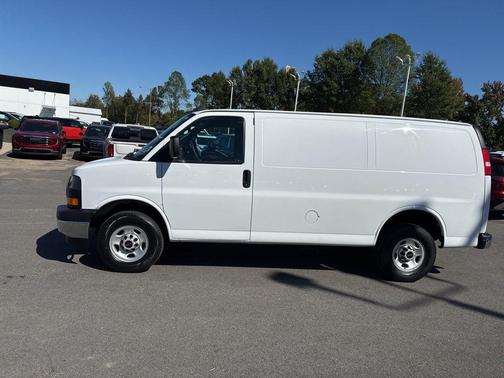 2023 GMC Savana 2500 Work Van