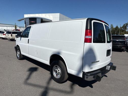 2023 GMC Savana 2500 Work Van