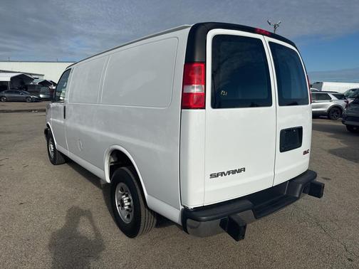 2023 GMC Savana 2500 Work Van