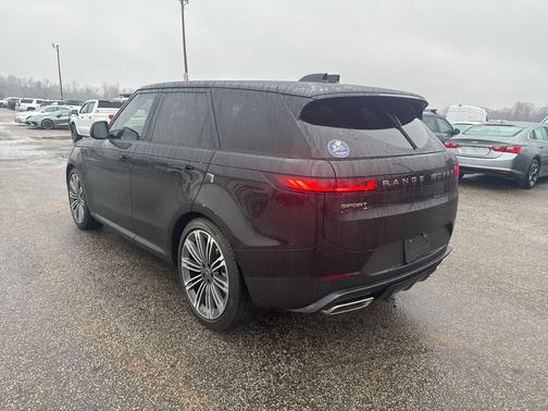 2025 Land Rover Range Rover Sport SE