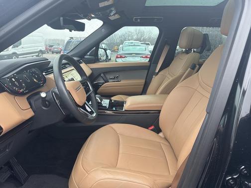 2025 Land Rover Range Rover Sport SE