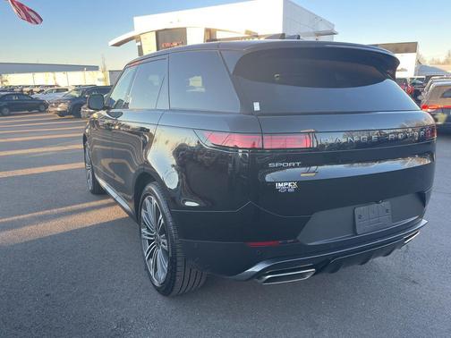 2025 Land Rover Range Rover Sport SE
