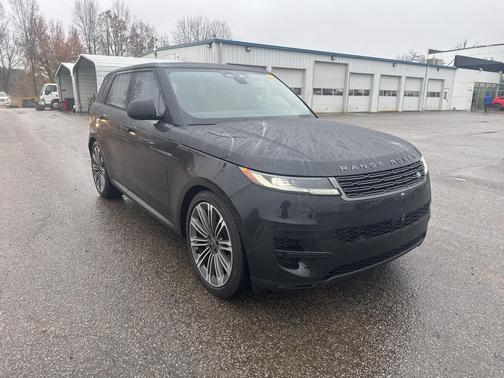 2025 Land Rover Range Rover Sport SE