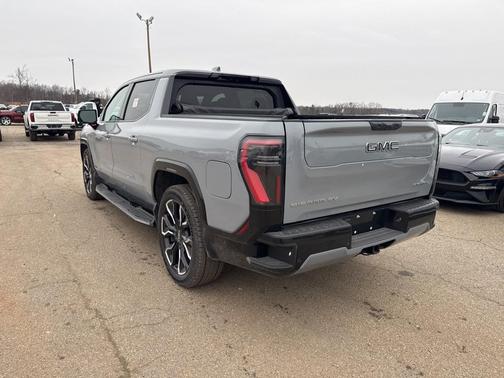 2024 GMC Sierra EV Denali Edition 1