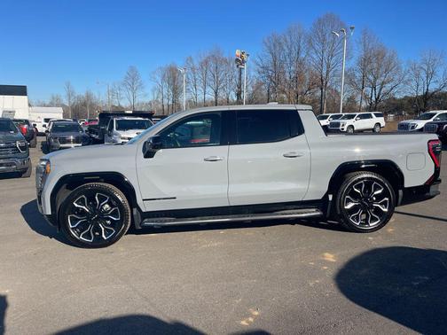 2024 GMC Sierra EV Denali Edition 1