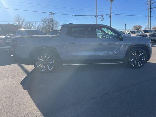 2024 GMC Sierra EV Denali Edition 1