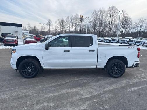 2025 Chevrolet Silverado 1500 Custom