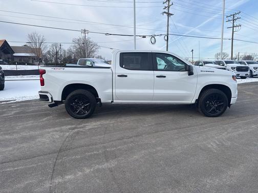 2025 Chevrolet Silverado 1500 Custom