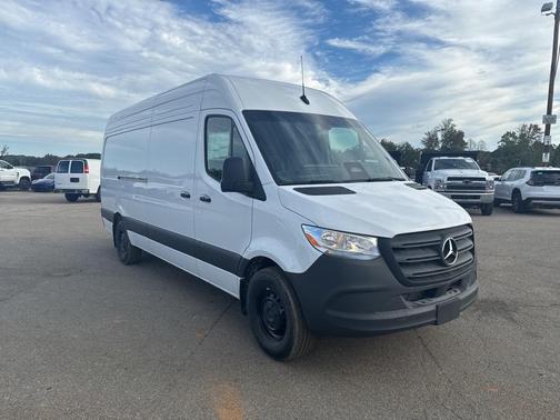 2025 Mercedes-Benz Sprinter 2500 High Roof