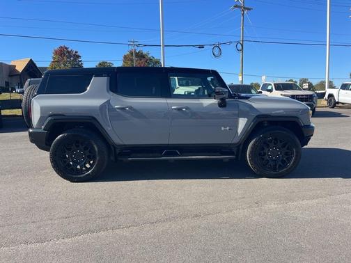 2024 GMC HUMMER EV SUV 2X