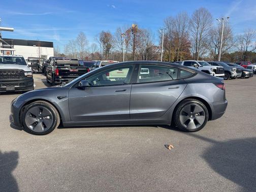 2023 Tesla Model 3 Standard Range