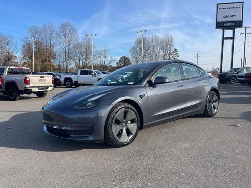 Midnight Silver Metallic 2023 Tesla Model 3 Standard Range