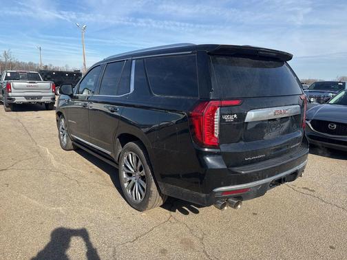 Onyx Black 2023 GMC Yukon Denali